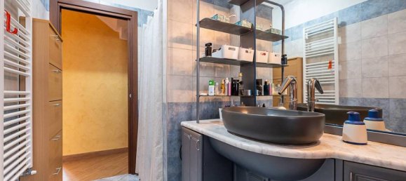 6 rooms House in Rivalta di Torino, Italy No. 40182 48