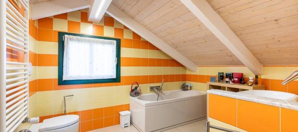 6 rooms House in Rivalta di Torino, Italy No. 40182 16