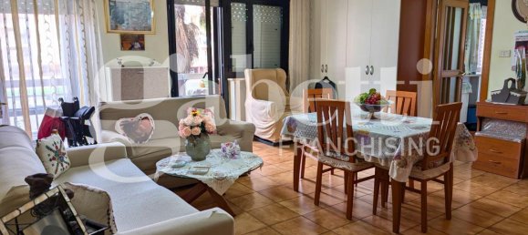 2 rooms Apartment in Foggia, Italy No. 34702 5