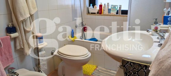 2 rooms Apartment in Foggia, Italy No. 34702 22