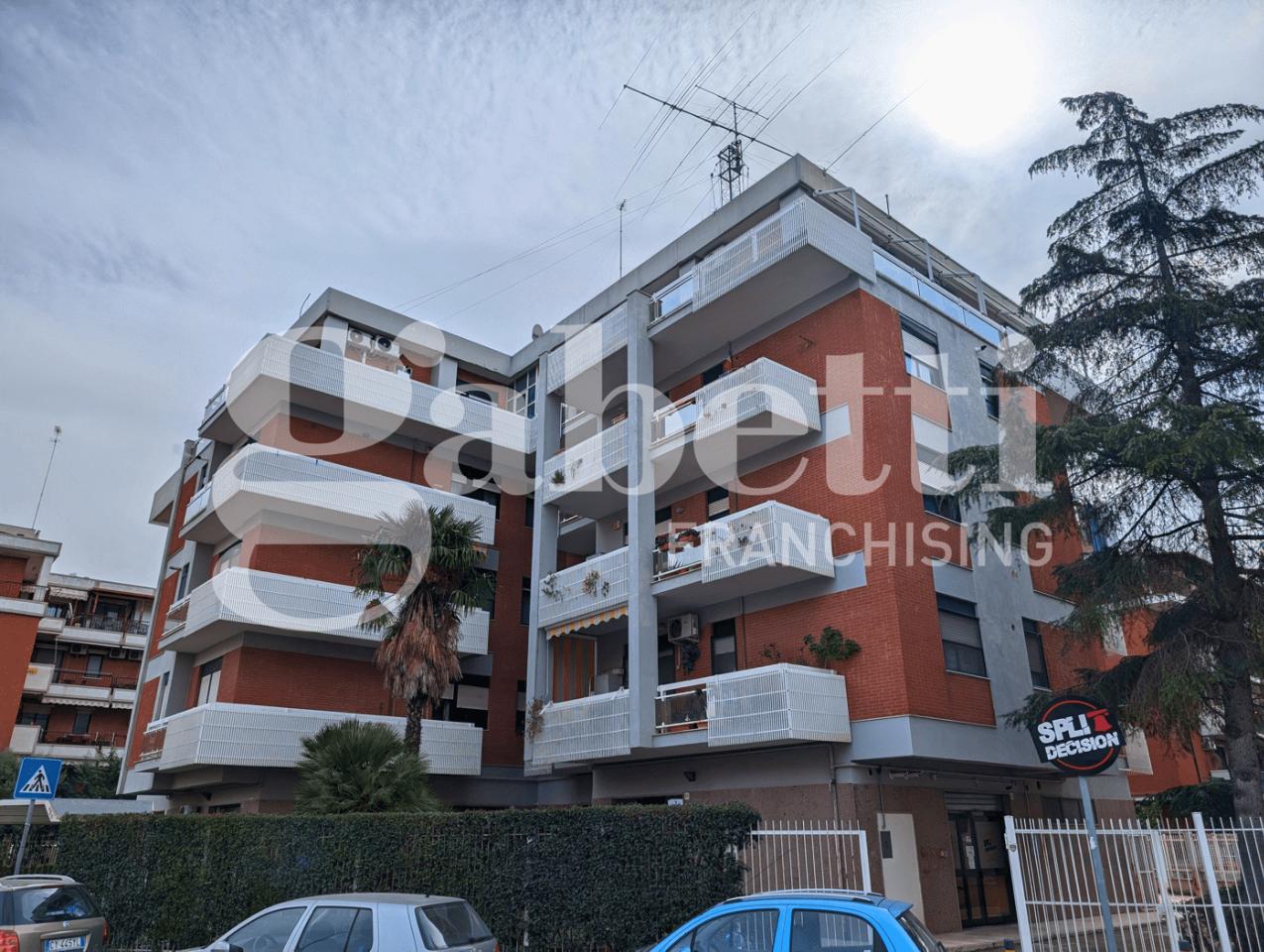 2 rooms Apartment in Foggia, Italy No. 34702