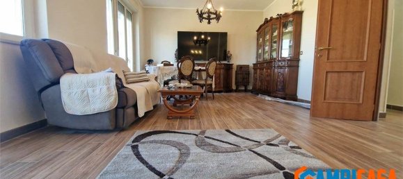 4 Schlafzimmer Wohnung in Palermo, Italy, Nr. 331699 11