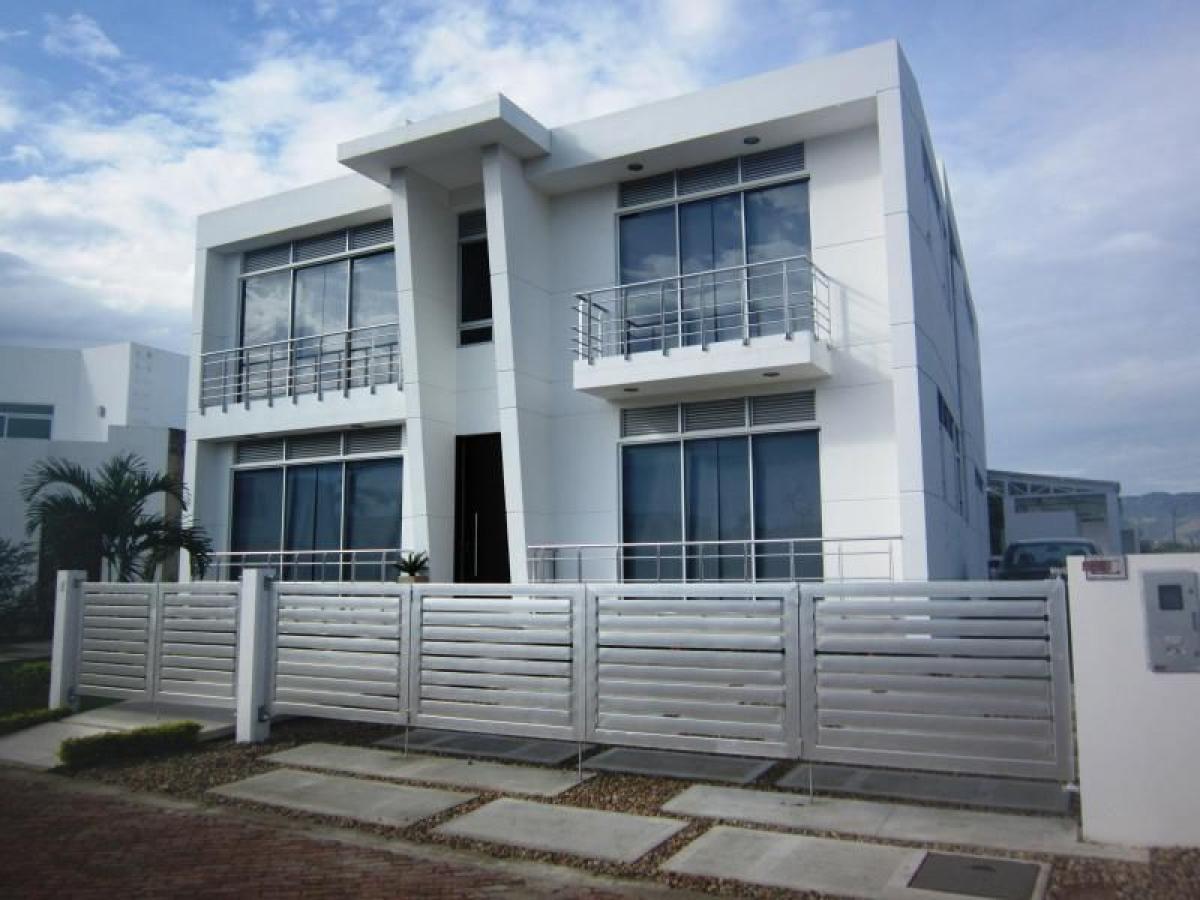 Дом с 6 спальнями в Кундинамарка, Колумбия № 8428