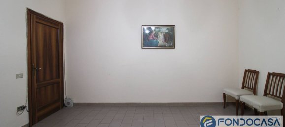 7 rooms House in Pontedera, Italy No. 51892 16