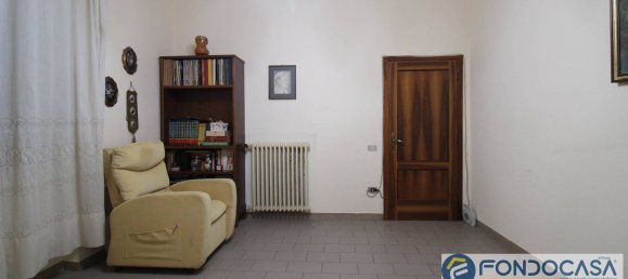 7 rooms House in Pontedera, Italy No. 51892 15