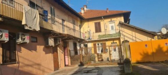 2غرفة شقة في Magenta, Italy رقم 15673 2