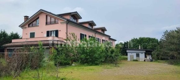 22 bedrooms Apartment in Alessandria, Italy No. 209432 2