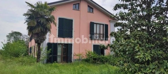 22 bedrooms Apartment in Alessandria, Italy No. 209432 3