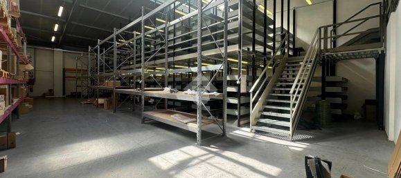 1 room Warehouse in Trento, Italy No. 43531 32