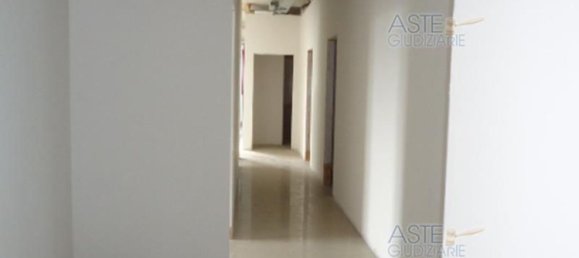 5 rooms Apartment in Colleferro, Italy No. 292296 2