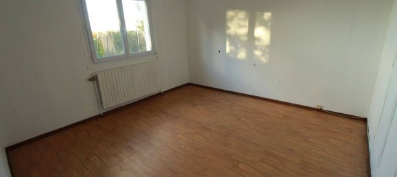 4 bedrooms House in Mignieres, France No. 90158 6