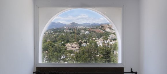 5 bedrooms Villa in Nueva Andalucia, Spain No. 3058 29