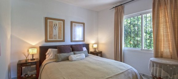 5 bedrooms Villa in Nueva Andalucia, Spain No. 3058 23