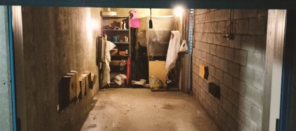 Studio in Trieste, Italy, Nr. 2006 6