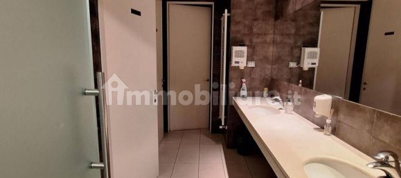 1067m² Office in Perugia, Italy No. 348943 12