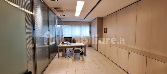 1067m² Office in Perugia, Italy No. 348943 13