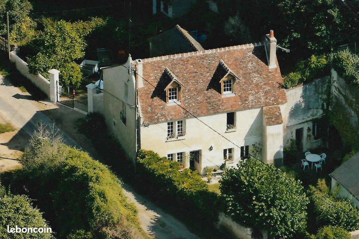 4 chambres Maison à Nazelles-Négron, France No. 220332