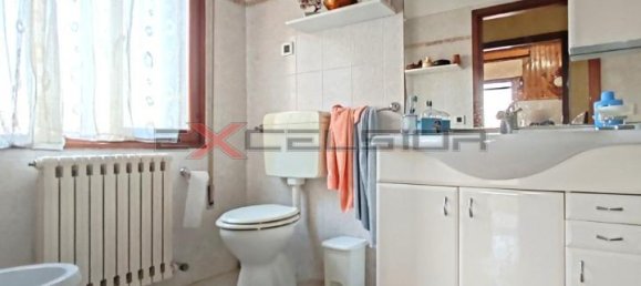 3 rooms Apartment in Cavarzere, Italy No. 38662 8