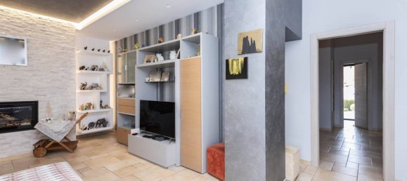 Villa T3 em Camporotondo Etneo, Italy N.º 328200 8