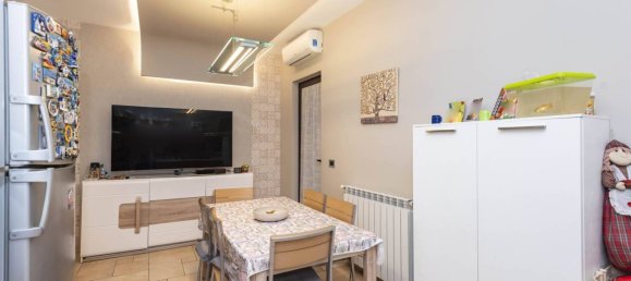 Villa T3 em Camporotondo Etneo, Italy N.º 328200 2