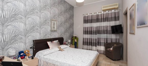 Villa T3 em Camporotondo Etneo, Italy N.º 328200 14