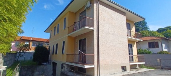 3 bedrooms Apartment in Inveruno, Italy No. 360497 5