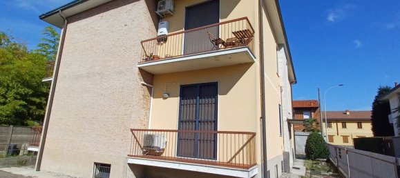 3 bedrooms Apartment in Inveruno, Italy No. 360497 4