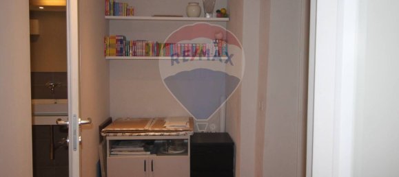 2 rooms Office in Montevarchi, Italy No. 362059 2