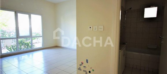 Villa T6 em Meadows, UAE N.º 27983 9