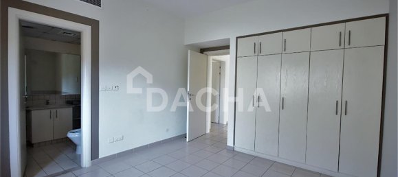 Villa T6 em Meadows, UAE N.º 27983 6