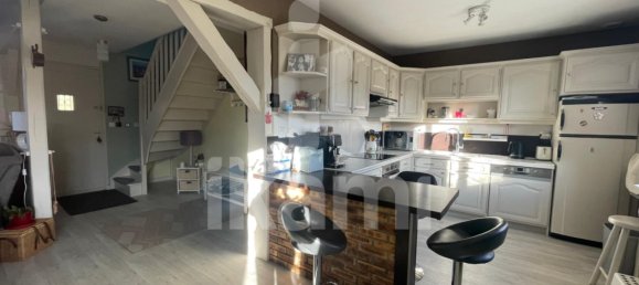 Villa de 4 dormitorios en Puiseaux, France No. 57018 6