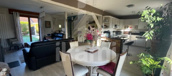 Villa de 4 dormitorios en Puiseaux, France No. 57018 5