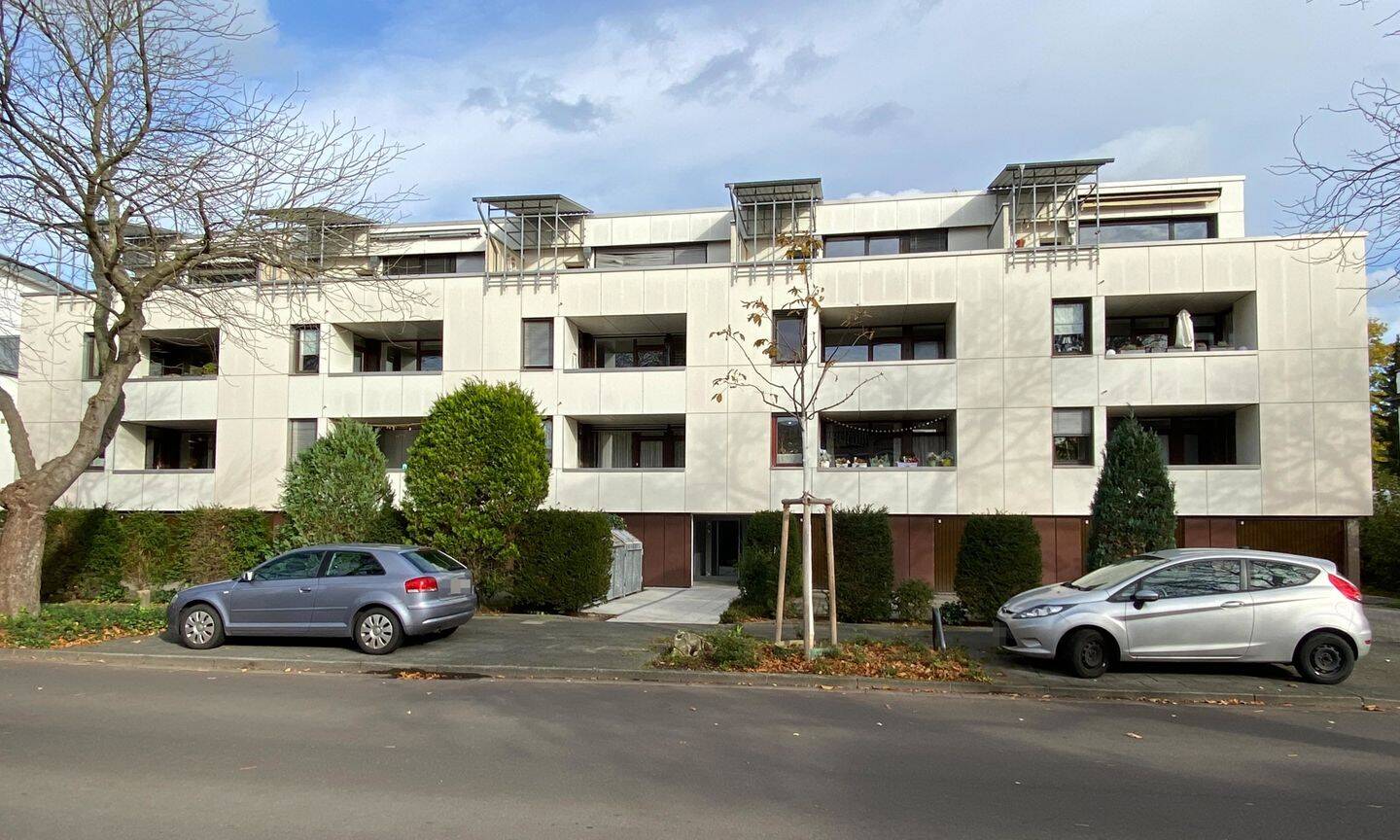 Квартира с 2 комнатами в Бонн, Германия № 42272