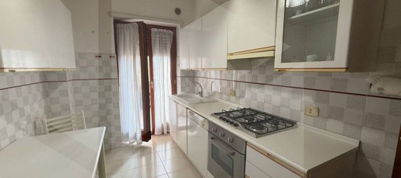 4 rooms Apartment in Avezzano, Italy No. 23010 12