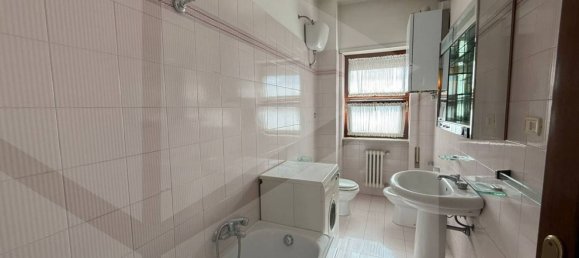 4 rooms Apartment in Avezzano, Italy No. 23010 16