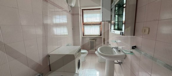 4 rooms Apartment in Avezzano, Italy No. 23010 19