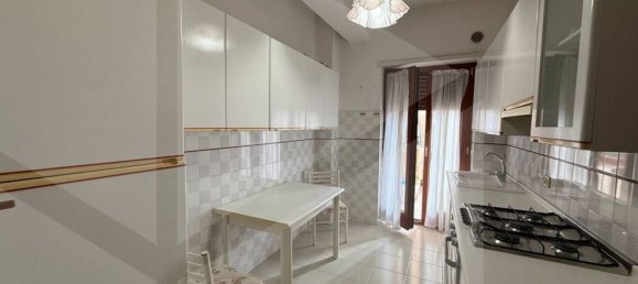 4 rooms Apartment in Avezzano, Italy No. 23010 10