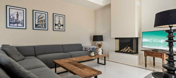 6 bedrooms Villa in Marbella, Spain No. 129881 13