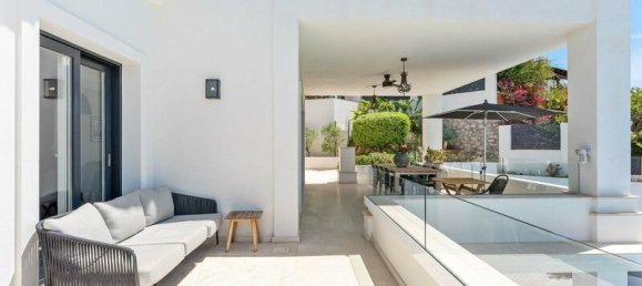 6 bedrooms Villa in Marbella, Spain No. 129881 24