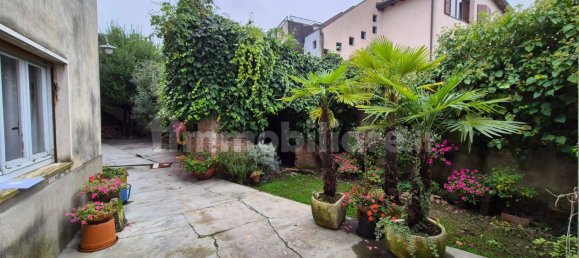 Здание с 5 комнатами в Фара Джера д’Адда, Италия № 302187 7