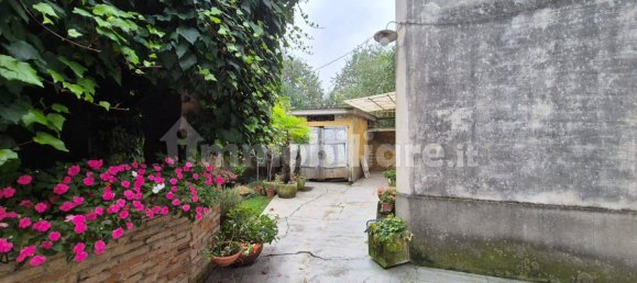 Здание с 5 комнатами в Фара Джера д’Адда, Италия № 302187 11