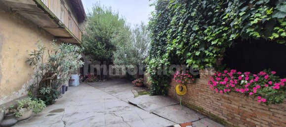 Здание с 5 комнатами в Фара Джера д’Адда, Италия № 302187 13