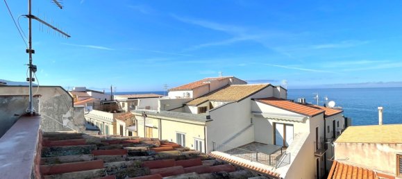 Дуплекс с 3 комнатами в Чефалу, Италия № 169977 37