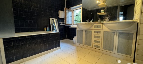 4 bedrooms Townhouse in La Fontenelle, France No. 259512 9