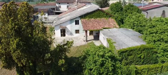 5 rooms House in Torre Pallavicina, Italy No. 115661 16