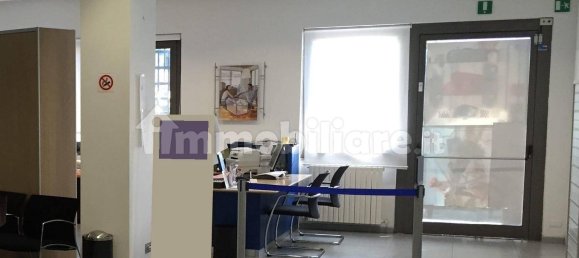 465m² Commercial property in Paderno d'Adda, Italy No. 319654 4