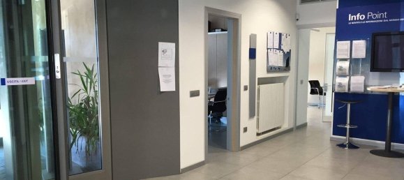 465m² Commercial property in Paderno d'Adda, Italy No. 319654 3