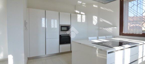 5 rooms Villa in Bernareggio, Italy No. 146290 9