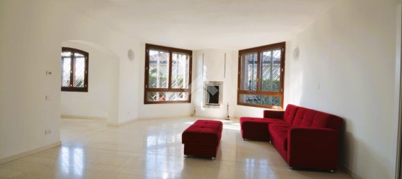 5 rooms Villa in Bernareggio, Italy No. 146290 3