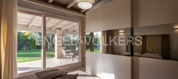 10 rooms Villa in Carmiano, Italy No. 104713 13